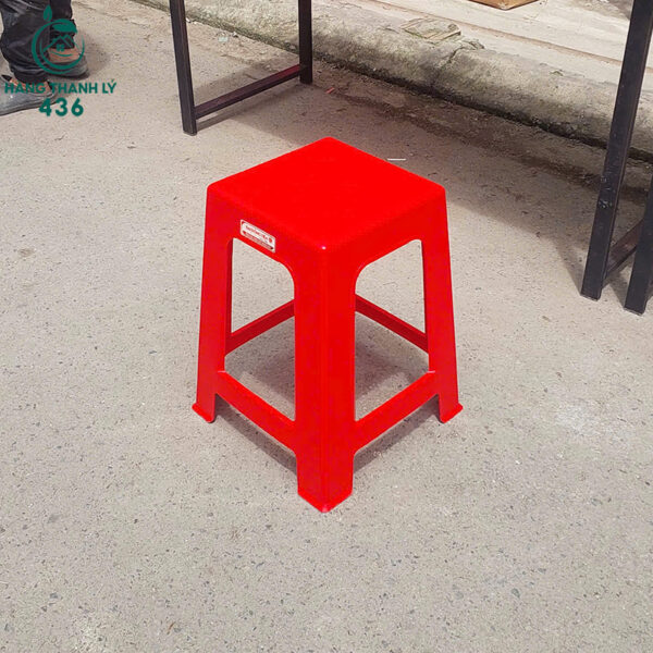 ghe nhua cu mau do tien loi nho gon 1