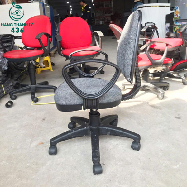 ghe xoay van phong cu mau xam den gia re 1 1