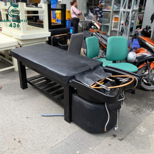 giuong goi massage cu da den co ke de khan 1