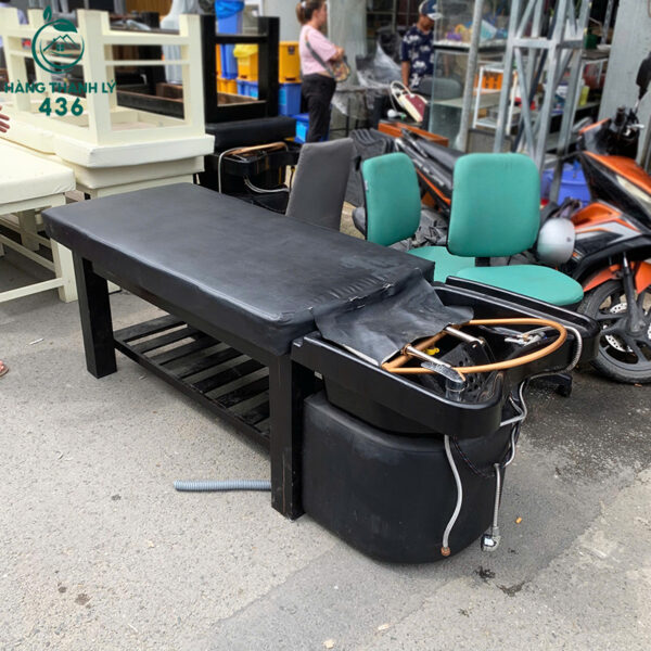 giuong goi massage cu da den co ke de khan 1