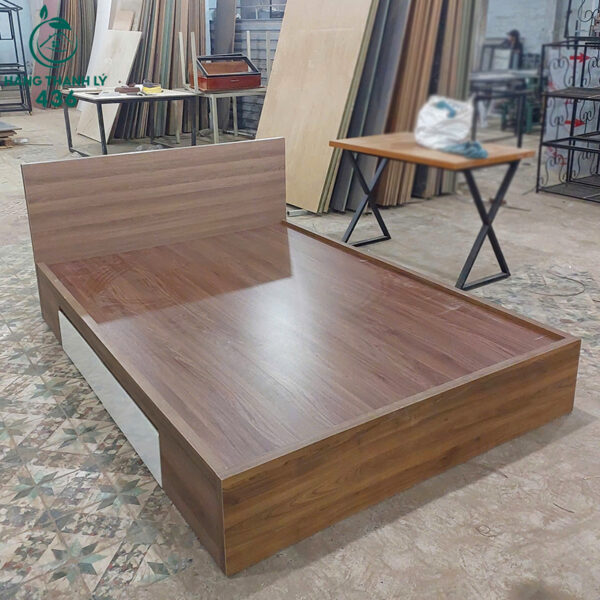 giuong hop cu 1m4 co hoc keo de do tiet kiem nhieu mau 1