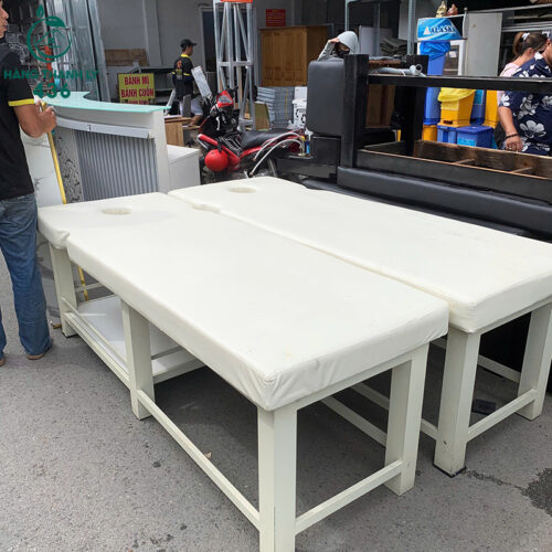 Giường Massage Cũ 2MX70CM Màu Trắng Nệm Dày Dặn Dễ Lau Chùi 2 giuong massage cu 2mx70cm mau trang nem day dan de lau chui 4