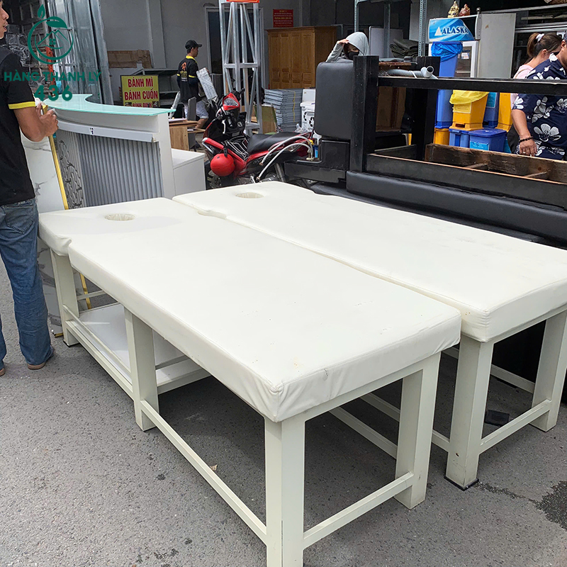 Giường Massage Cũ 2MX70CM Màu Trắng Nệm Dày Dặn Dễ Lau Chùi giuong-massage-cu-2mx70cm-mau-trang-nem-day-dan-de-lau-chui-4 Giường Massage Cũ 2MX70CM Màu Trắng Nệm Dày Dặn Dễ Lau Chùi