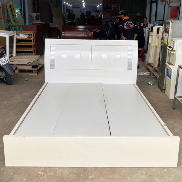 giuong-ngu-cu-2mx1m6-mau-trang-hien-dai-dau-giuong-trang-tri (2) giuong ngu cu 2mx1m6 mau trang hien dai dau giuong trang tri 2