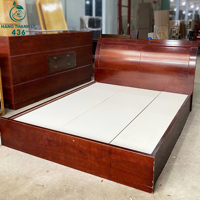 giuong-ngu-cu-mau-do-dam-1m6x2m-dau-giuong-thiet-ke-cong-3 Giường Ngủ Cũ Màu Đỏ Đậm 1M6X2M Đầu Giường Thiết Kế Cong