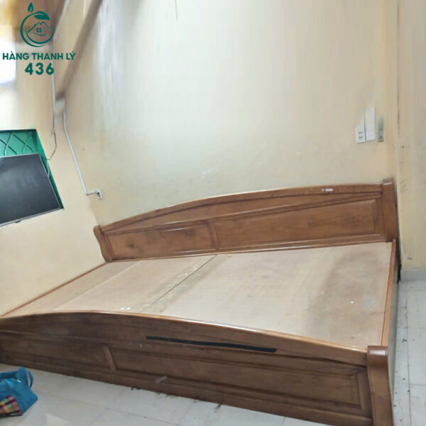 giuong ngu go 3m7x1m9 dau giuong uon cong 2