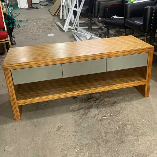 ke-tivi-cu-go-van-soc-doc-dao-co-3-ngan-keo-tien-dung (1) ke tivi cu go van soc doc dao co 3 ngan keo tien dung 1