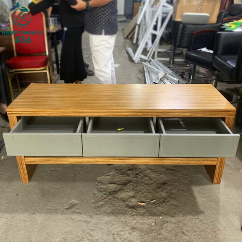 Kệ Tivi Cũ Gỗ Vân Sọc Độc Đáo Có 3 Ngăn Kéo Tiện Dụng 4 ke tivi cu go van soc doc dao co 3 ngan keo tien dung 2