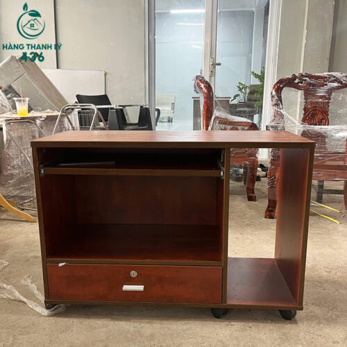 ke-tivi-cu-hoc-mo-lon-nhieu-ngan-co-banh-xe-di-chuyen-2-500x500 Những mẫu tủ kệ tivi giá rẻ dưới 2 triệu đáng mua nhất