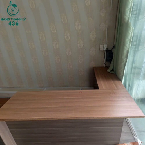 Mẫu Bàn Làm Việc Cũ Góc L Gỗ Công Nghiệp Màu Nâu Sáng 3 mau ban lam viec cu goc l go cong nghiep mau nau sang 1