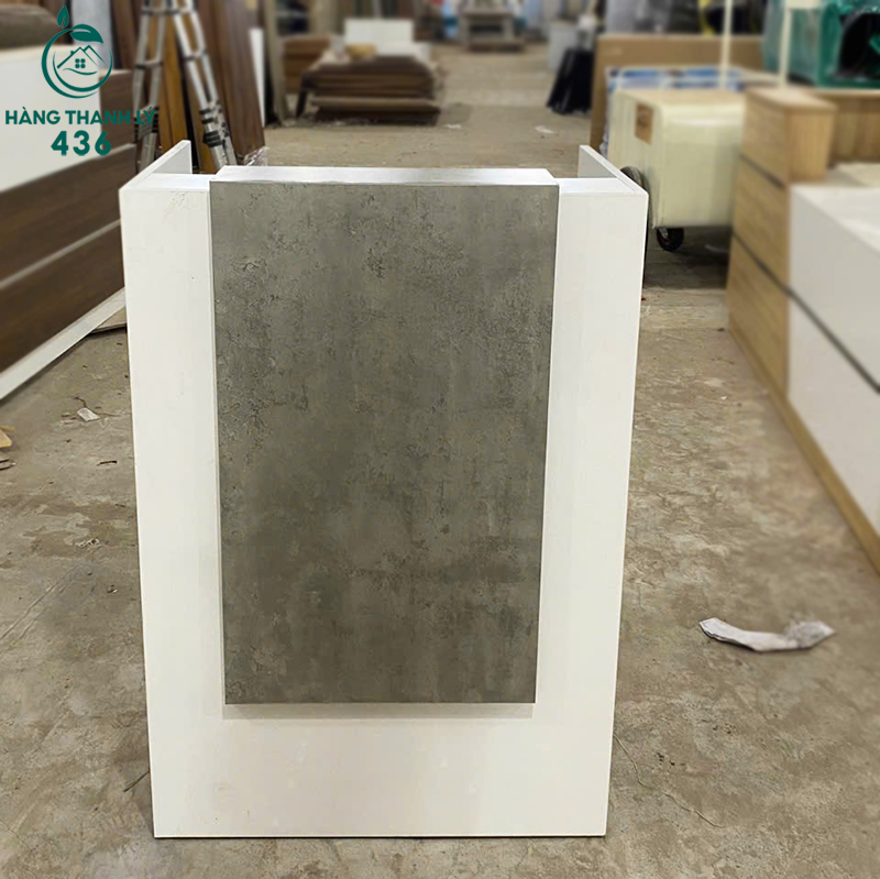 quay-le-tan-1m2x77cm-dong-moi-trang-phoi-xam-moi-99-3 Quầy Lễ Tân 1M2X77CM Đóng Mới Trắng Phối Xám Mới 99%