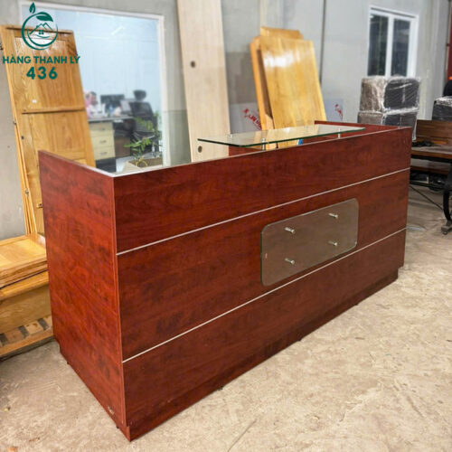Quầy Lễ Tân Cũ Dài Rộng Màu Nâu Đỏ Sang Trọng 2 quay le tan cu dai rong mau nau do sang trong 3