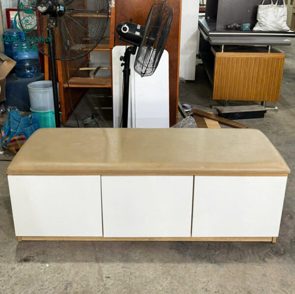 sofa-bang-cu-boc-da-co-3-hoc-keo-trang-vua-ngoi-vua-cat-do (2) sofa bang cu boc da co 3 hoc keo trang vua ngoi vua cat do 2