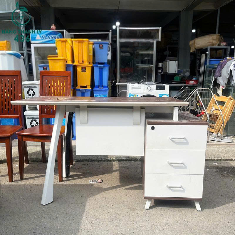thanh-ly-ban-lam-viec-phoi-nau-trang-kem-tu-3-ngan-moi-90-4 Bàn Làm Việc Gỗ Cũ Kèm Tủ Phụ 3 Ngăn Gọn Gàng