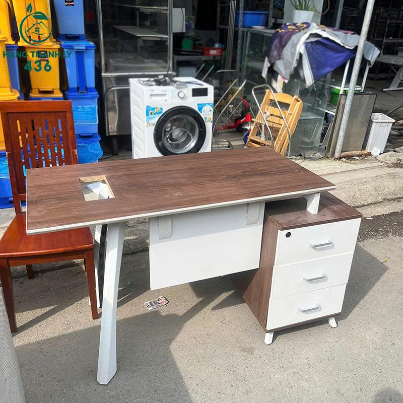 thanh-ly-ban-lam-viec-phoi-nau-trang-kem-tu-3-ngan-moi-90-5 Bàn Làm Việc Gỗ Cũ Kèm Tủ Phụ 3 Ngăn Gọn Gàng