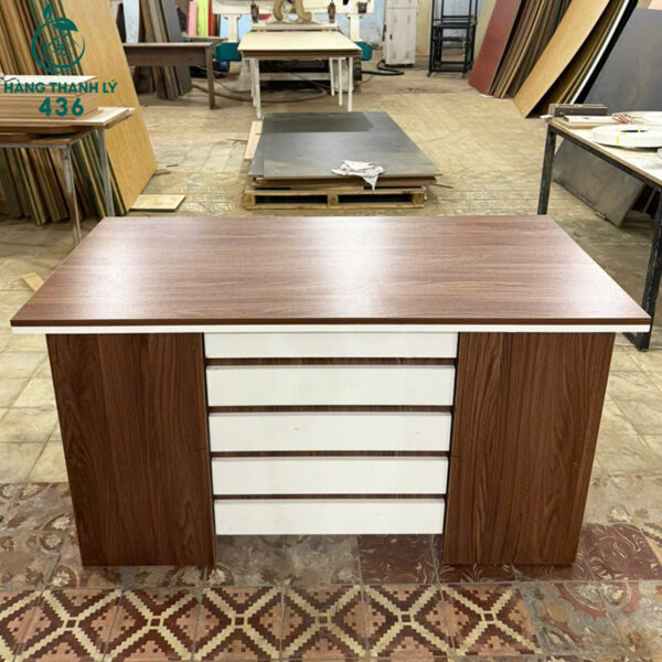 thanh-ly-ban-van-phong-1m4-da-ngan-sang-trong-moi-99 (2) thanh ly ban van phong 1m4 da ngan sang trong moi 99 2