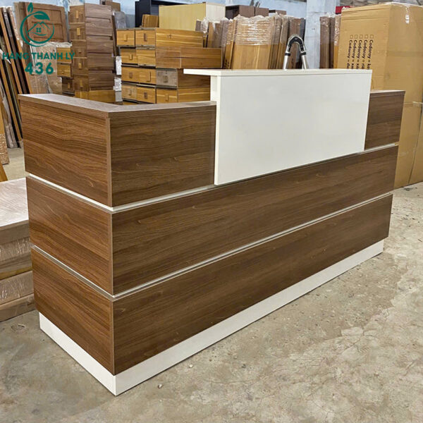 thanh ly quay le tan 2mx1m phoi mau nau trang moi 99 5