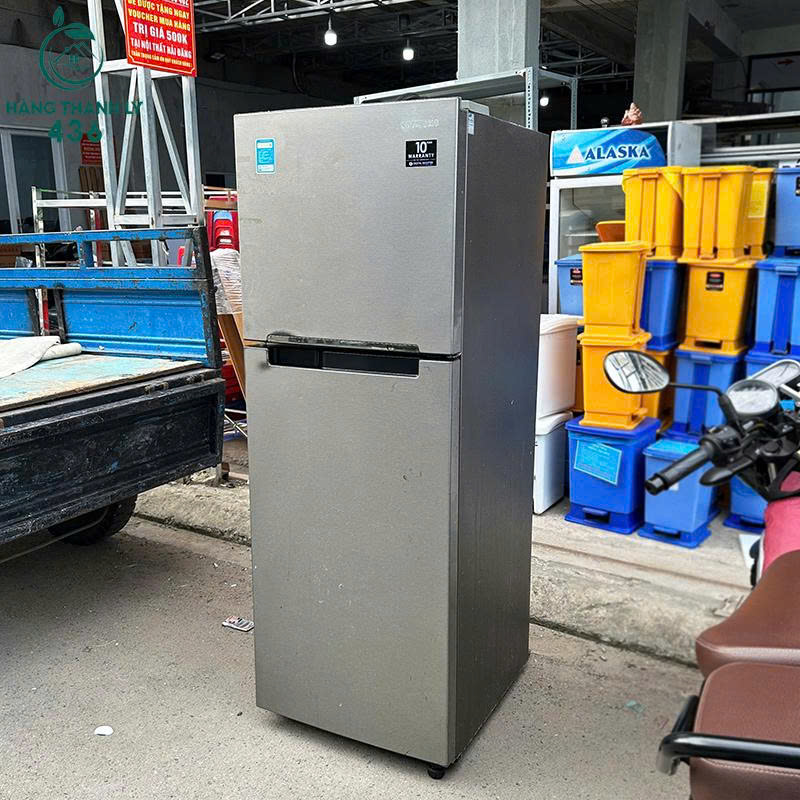 tu-lanh-samsung-cu-mau-bac-dung-tich-lon-3 Tủ Lạnh Samsung Cũ Màu Bạc Dung Tích Lớn