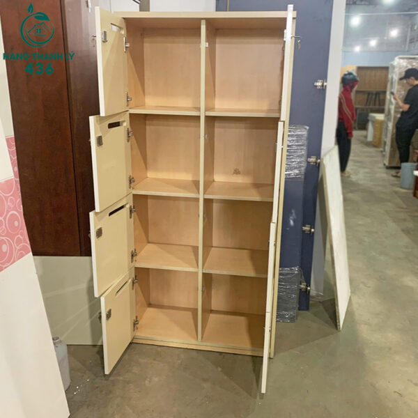 tu locker cu 8 hoc canh co khe nho 2