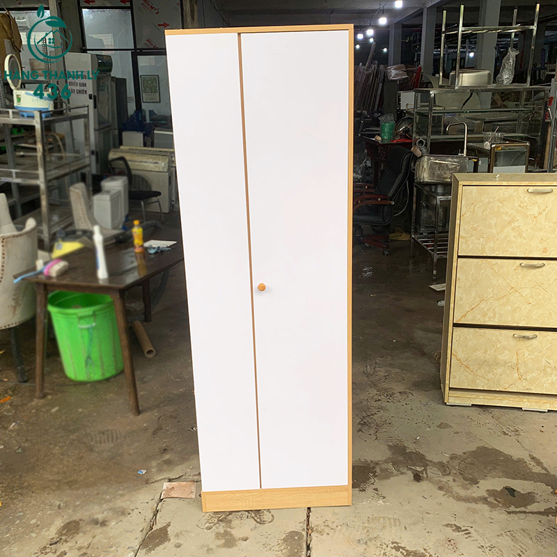 Tủ Quần Áo Gỗ Hai Cánh Cũ Phối Màu Trắng Và Vân Gỗ tu-quan-ao-go-hai-canh-cu-phoi-mau-trang-va-van-go-2 Tủ Quần Áo Gỗ Hai Cánh Cũ Phối Màu Trắng Và Vân Gỗ