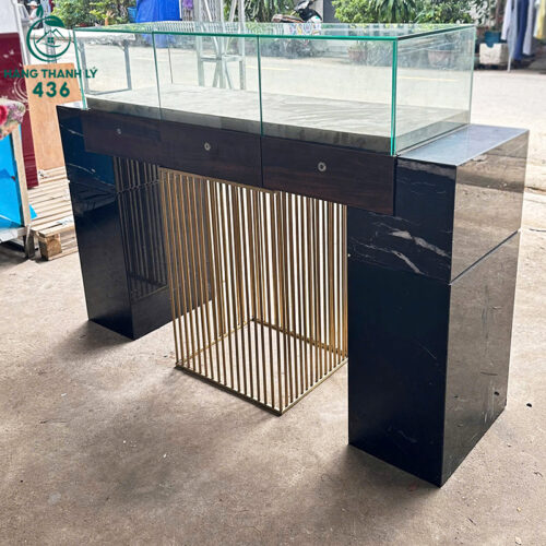 tu trung bay cu 1m6x1m2 da hoa cuong cao cap 1