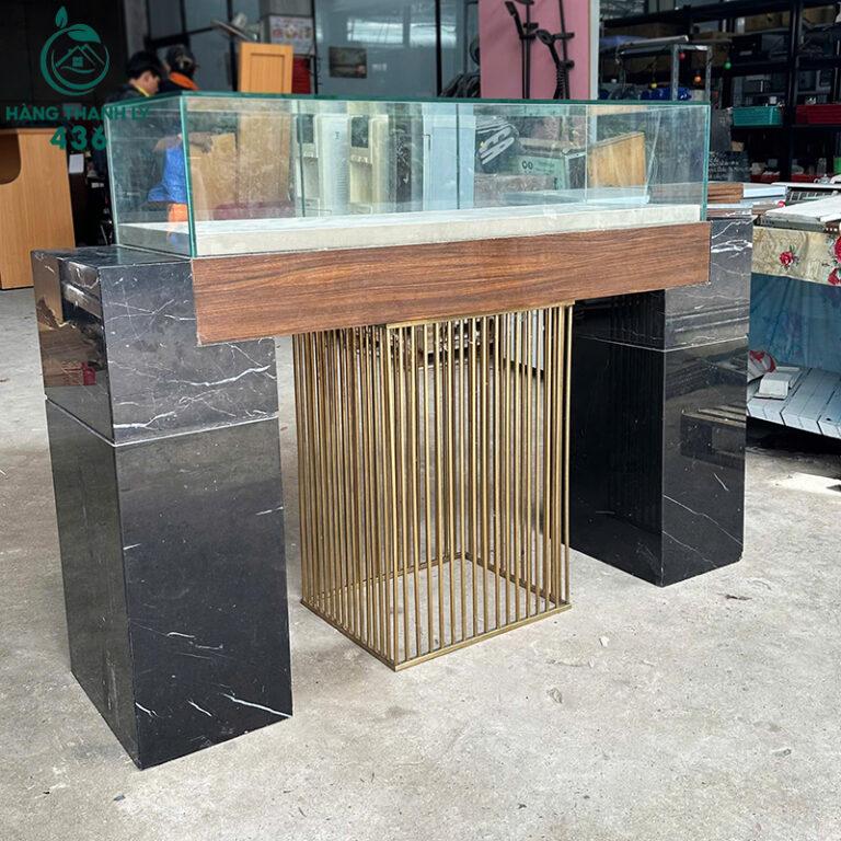 tu trung bay cu 1m6x1m2 da hoa cuong cao cap 8
