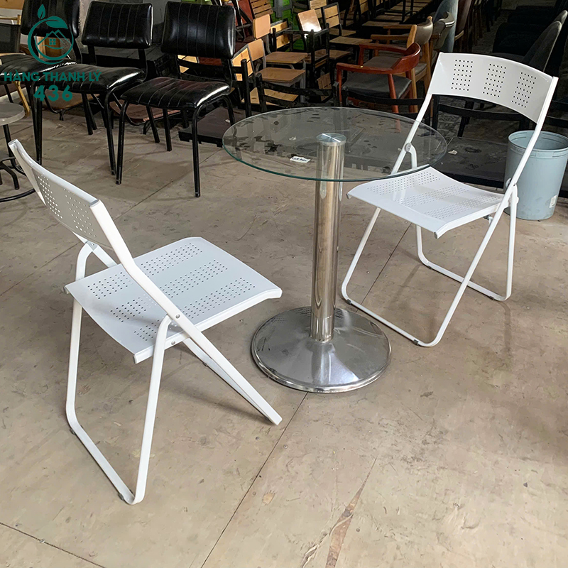 z7176916631274_45360ff62ecbe00120b5806e5e8a7a19-copy Bàn Ghế Xếp Sắt Trắng Cũ Dễ Vệ Sinh Và Cất Gọn