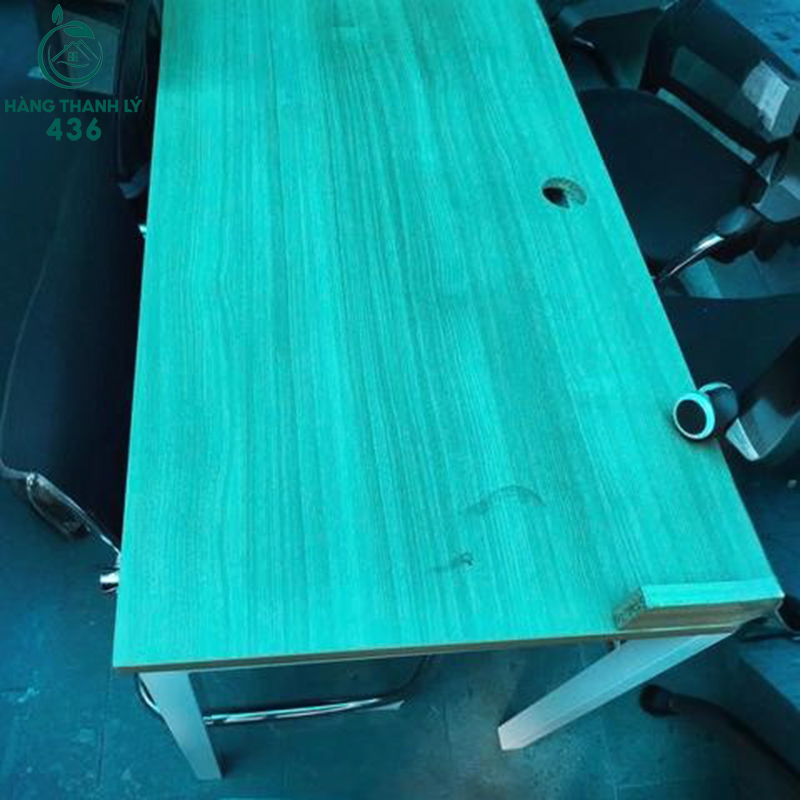 Bàn Làm Việc Cũ Chân Sắt Trắng Mặt Gỗ Có Lỗ Dây Điện Ban-Lam-Viec-Cu-Chan-Sat-Trang-Mat-Go-Co-Lo-Day-Dien Bàn Làm Việc Cũ Chân Sắt Trắng Mặt Gỗ Có Lỗ Dây Điện