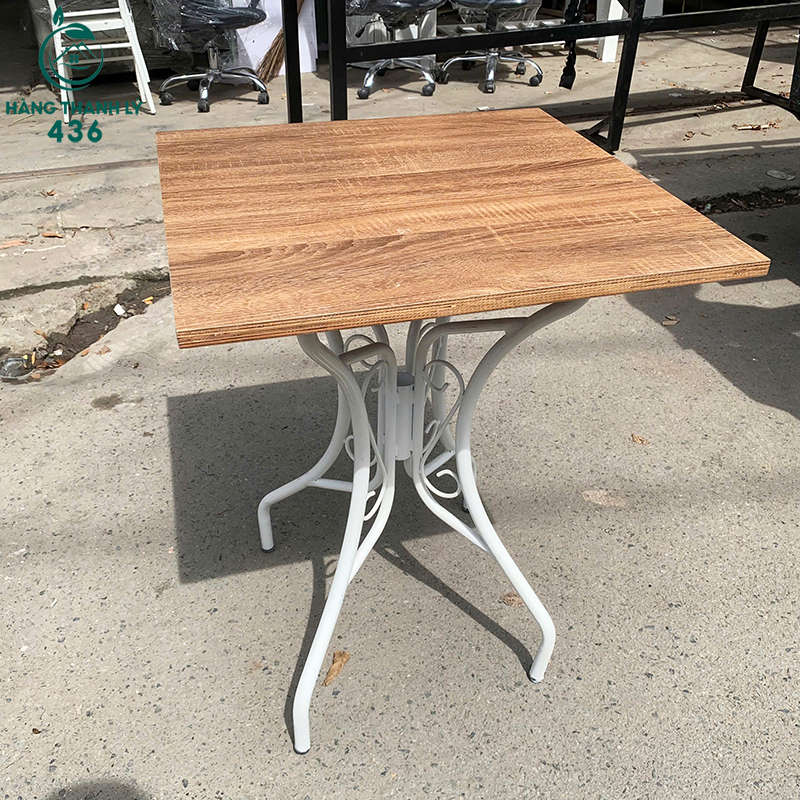 Bàn Cafe Gỗ Cũ 60CMX60CM Chân Sắt Trắng ban-cafe-go-cu-60cmx60cm-chan-sat-trang-1 Bàn Cafe Gỗ Cũ 60CMX60CM Chân Sắt Trắng