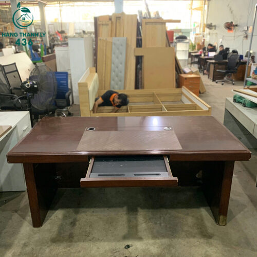 Bàn Giám Đốc Cũ 1M8X90CM Gỗ Nâu Có Khay Bàn Phím Sang Trọng 2 ban giam doc cu 1m8x90cm go nau co khay ban phim sang trong 1