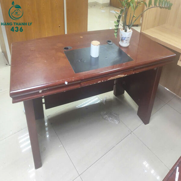 ban giam doc cu kieu mat cong co tam lot den tien loi 5