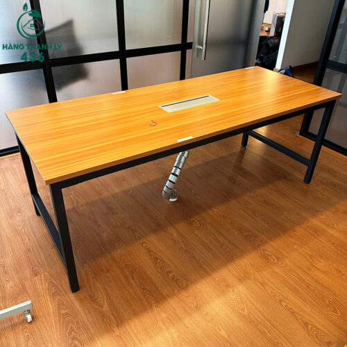 Bàn Họp Cũ Hiện Đại Mặt Gỗ Chống Ẩm Có Hộp Điện Âm Bàn