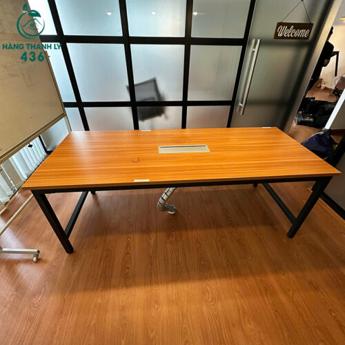 Bàn Họp Cũ Hiện Đại Mặt Gỗ Chống Ẩm Có Hộp Điện Âm Bàn