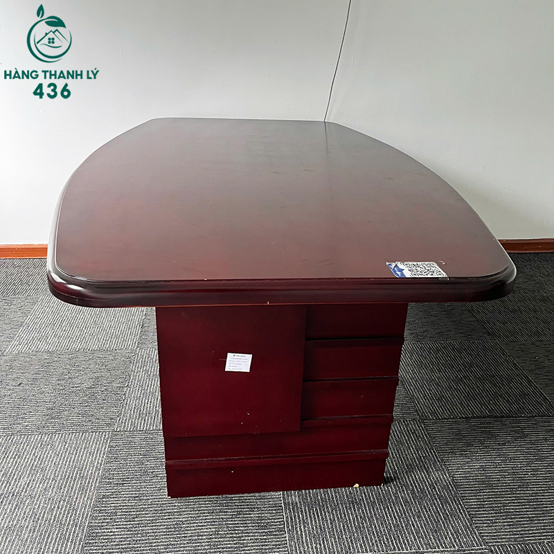 Bàn Họp Màu Đỏ Đô Cũ Thiết Kế Góc Bo Sang Trọng ban-hop-mau-do-do-cu-thiet-ke-bo-mem-2 Bàn Họp Màu Đỏ Đô Cũ Thiết Kế Góc Bo Sang Trọng