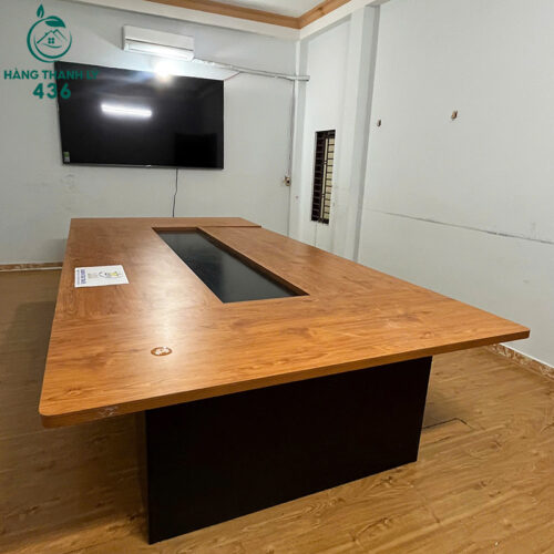 Bàn Họp Văn Phòng Cũ 1M8X3M7 Có Hộp Điện Ở Giữa Tiện Lợi 3 ban hop van phong cu 1m8x3m7 co hop dien o giua tien loi 2