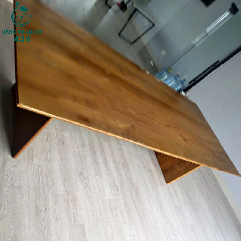 ban-hop-van-phong-cu-2m8x1m2-phoi-mau-vang-nau-2 Bàn Họp Văn Phòng Cũ 2M8X1M2 Phối Màu Vàng Nâu