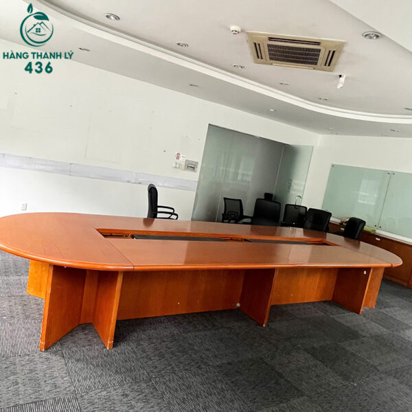 ban hop van phong cu dang oval sang trong 4