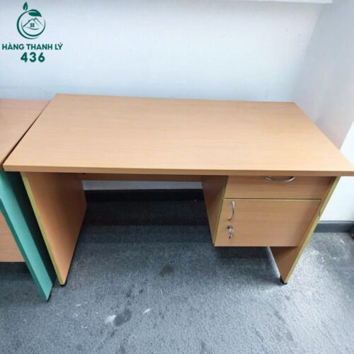 Bàn Làm Việc Cũ 1M2X60CM Có Hộc Tủ Khóa An Toàn 4 ban lam viec cu 1m2x60cm co hoc tu khoa an toan 2