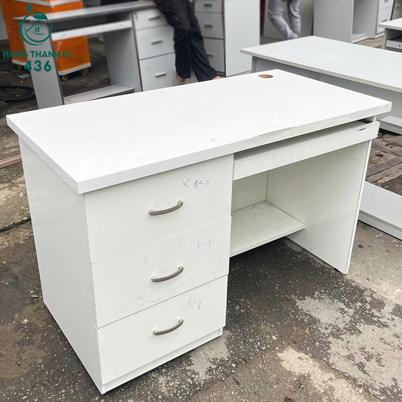 Bàn Làm Việc Cũ 1M2X75CM 3 Hộc Màu Trắng ban-lam-viec-cu-1m2x75cm-3-hoc-mau-trang-2 Bàn Làm Việc Cũ 1M2X75CM 3 Hộc Màu Trắng