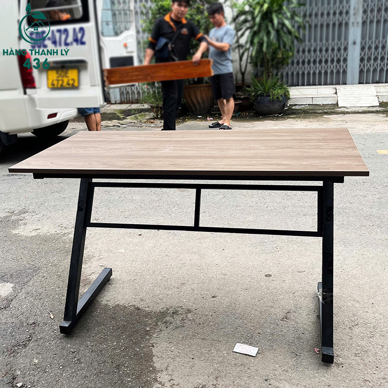 Bàn Làm Việc Cũ 1M2X75CM Chân Bàn Màu Đen Bền Đẹp ban-lam-viec-cu-1m2x75cm-chan-sat-ben-dep-4 Bàn Làm Việc Cũ 1M2X75CM Chân Bàn Màu Đen Bền Đẹp