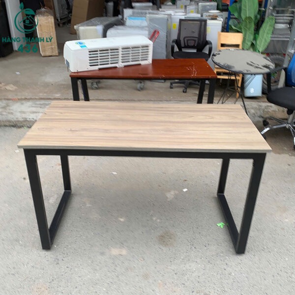 ban lam viec cu 1m2x75cm go van nau gon nhe 3