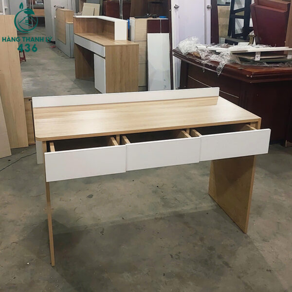 ban-lam-viec-cu-1m2x80cm-3-hoc-keo-rong-rai-mau-van-go (1) ban lam viec cu 1m2x80cm 3 hoc keo rong rai mau van go 1