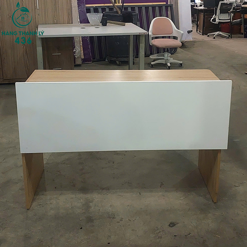 Bàn Làm Việc Cũ 1M2X80CM 3 Hộc Kéo Rộng Rãi Màu Vân Gỗ ban-lam-viec-cu-1m2x80cm-3-hoc-keo-rong-rai-mau-van-go-2 Bàn Làm Việc Cũ 1M2X80CM 3 Hộc Kéo Rộng Rãi Màu Vân Gỗ
