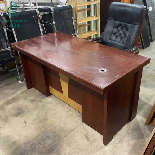 Bàn Làm Việc Cũ 1M6X80CM Màu Nâu Đậm Có Hộc Kéo Tiện Lợi 3 ban lam viec cu 1m6x80cm mau nau dam co hoc keo tien loi 1