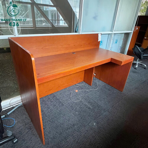 Bàn Làm Việc Cũ 1M75X1M6 Dạng Góc Có Vách Ngăn Cao