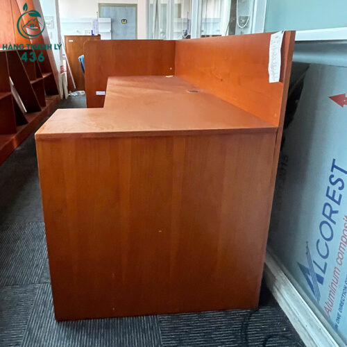 Bàn Làm Việc Cũ 1M75X1M6 Dạng Góc Có Vách Ngăn Cao 4 Bàn Làm Việc Cũ 1M75X1M6 Dạng Góc Có Vách Ngăn Cao