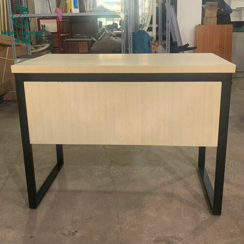 Bàn Làm Việc Cũ 1MX50CM Chân Sắt Mặt Gỗ Sáng Gọn Đẹp 2 ban lam viec cu 1mx50cm chan sat mat go sang gon dep 4