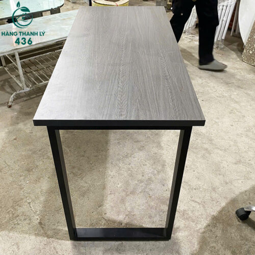 Bàn Làm Việc Cũ 25CMX50CM Chân Sắt Vuông Mặt Gỗ Xám 3 ban lam viec cu 25cmx50cm chan sat vuong mat go xam 2