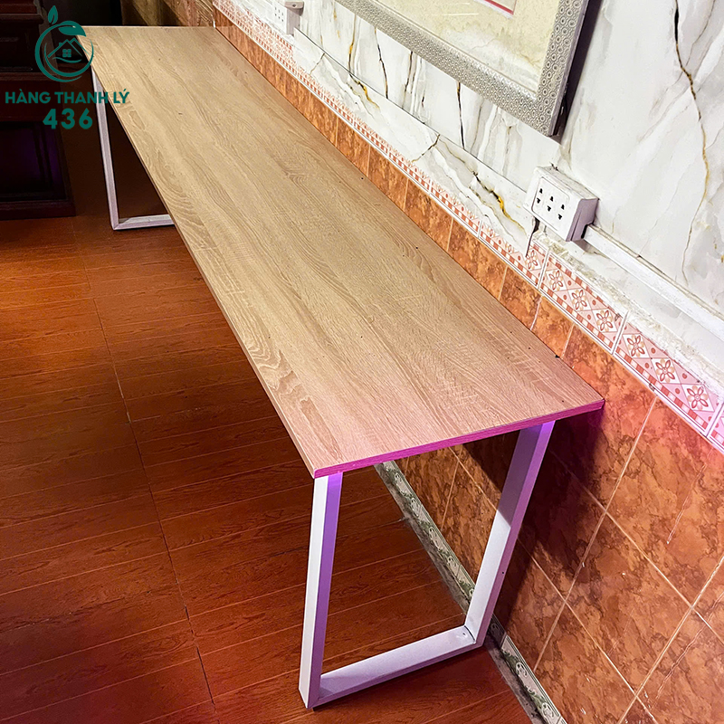 ban-lam-viec-cu-2m2x75cm-chan-sat-chu-u-hien-dai-mat-van-go-1 Bàn Làm Việc Cũ 2M2X75CM Chân Sắt Chữ U Hiện Đại Mặt Vân Gỗ