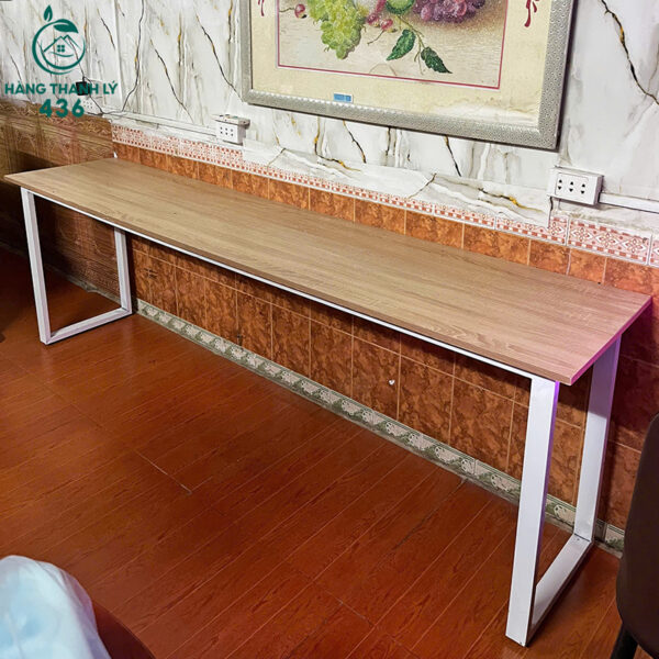 ban-lam-viec-cu-2m2x75cm-chan-sat-chu-u-hien-dai-mat-van-go (3) ban lam viec cu 2m2x75cm chan sat chu u hien dai mat van go 3